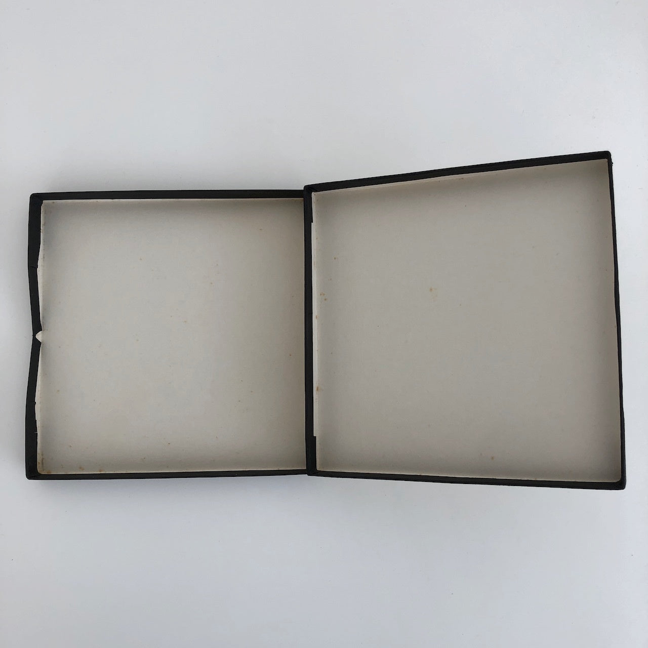 オープンリールテープ 岩崎洸 / シューベルト:アルペジョーネ・ソナタ 7号 19cm/s (7 1/2IPS) 4トラック 日本製 ライナー(スレ、ヤケ)付