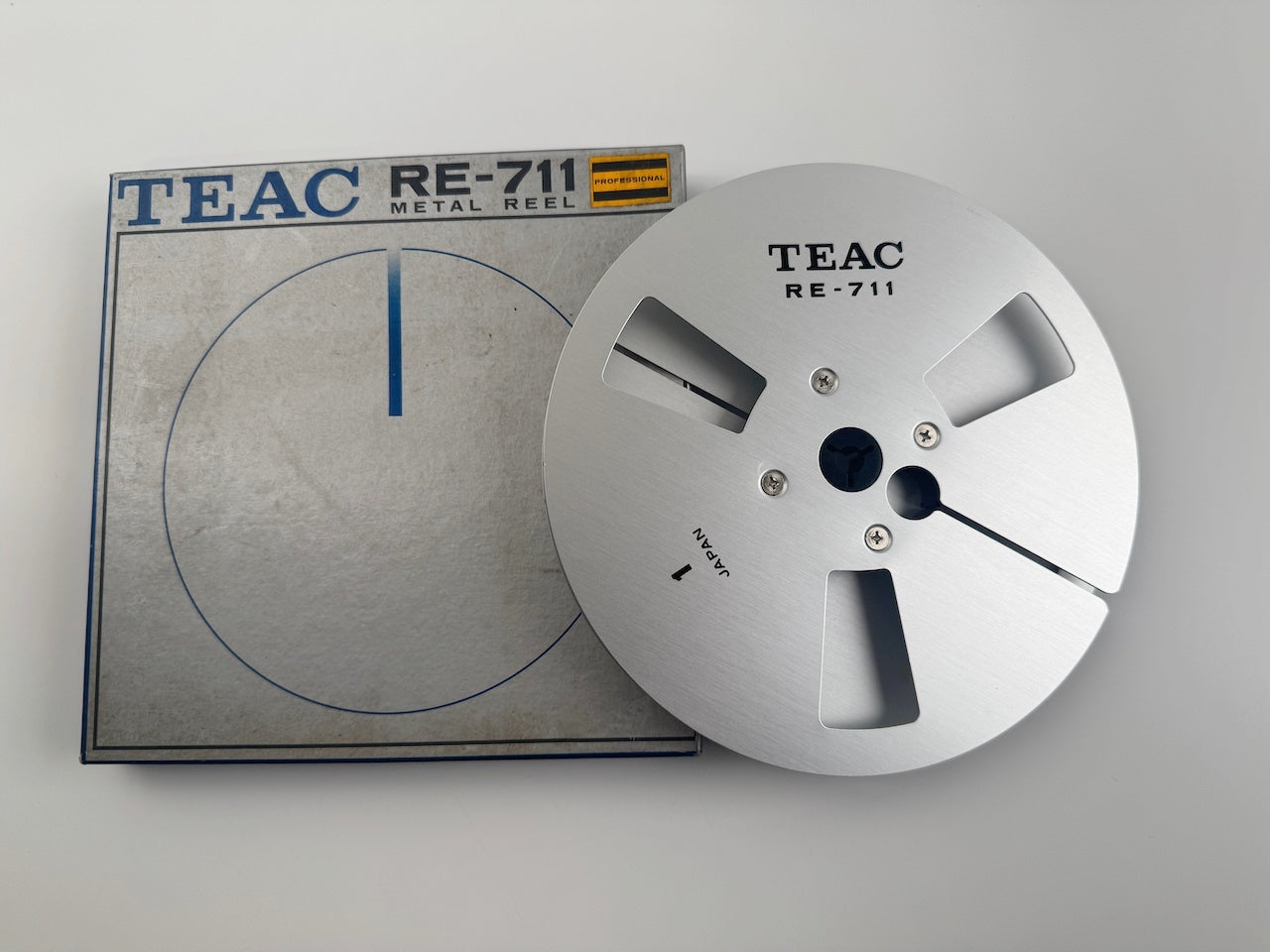 オープンリール 7号 TEAC RE-711 メタルリール 空リール 元箱付き