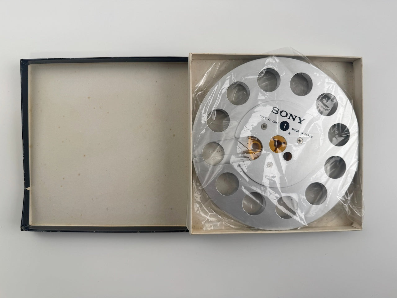 オープンリール 7号 SONY R-7MB シルバー メタルリール 空リール 元箱付き
