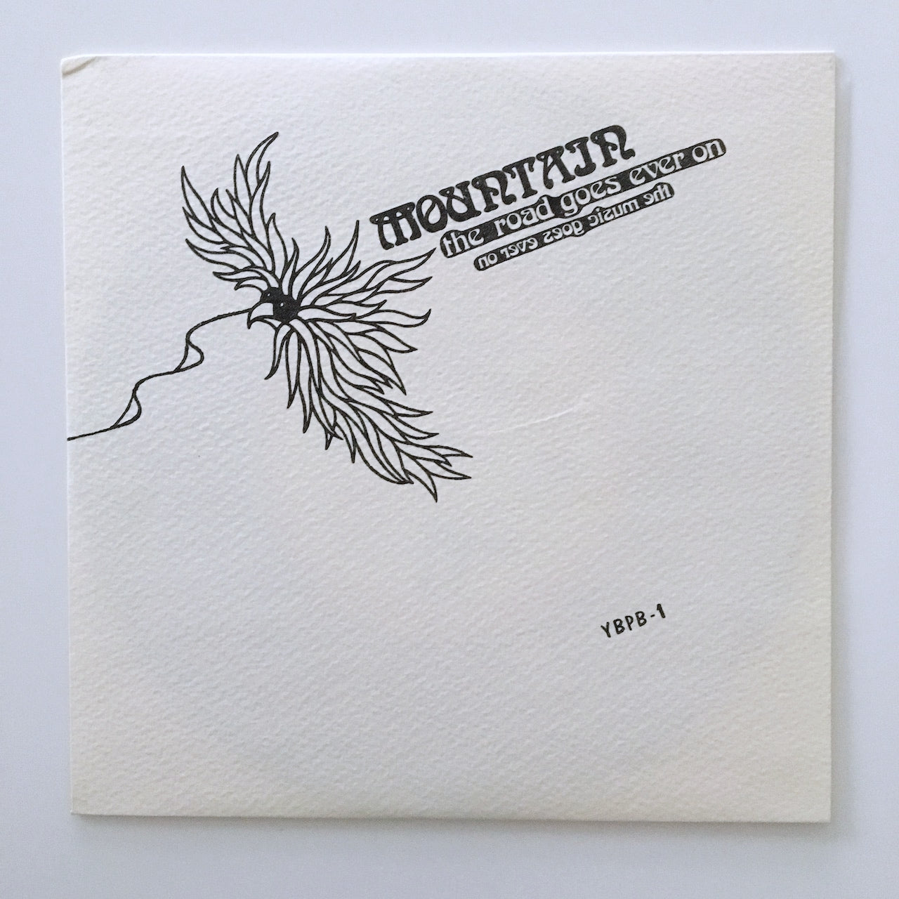 LP/ MOUNTAIN / LIVE: THE ROAD GOES EVER ON / 国内盤 ブックレット ・シングル付き WINDFALL RECORDS BLPL-7-WF