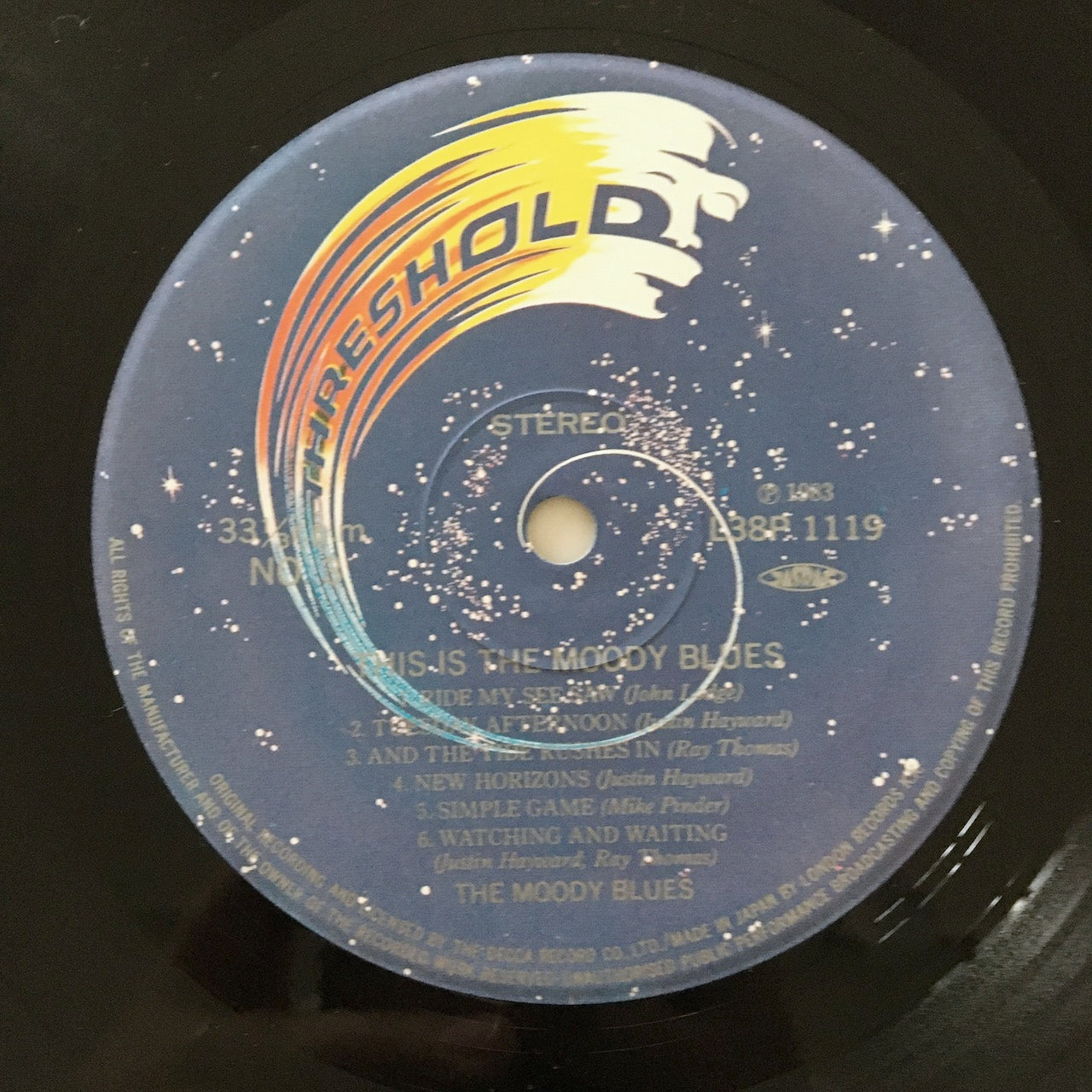 LP/ THE MOODY BLUES / THIS IS THE MOODY BLUES / 国内盤 帯・ライナー付き THRESHOLD L38P-1118/9
