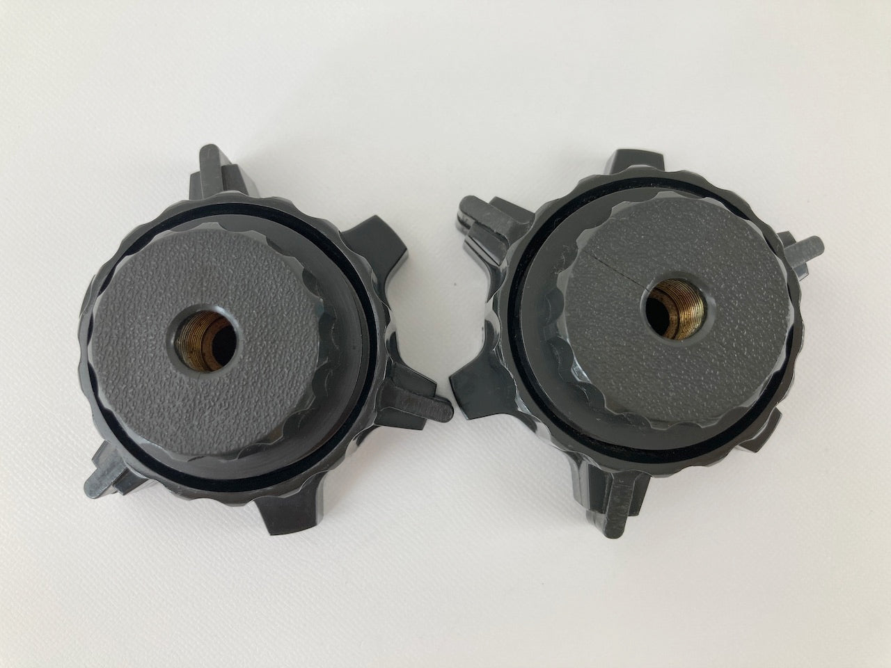 オープンリール OTARI TW-670 10号用 クランパー ペア