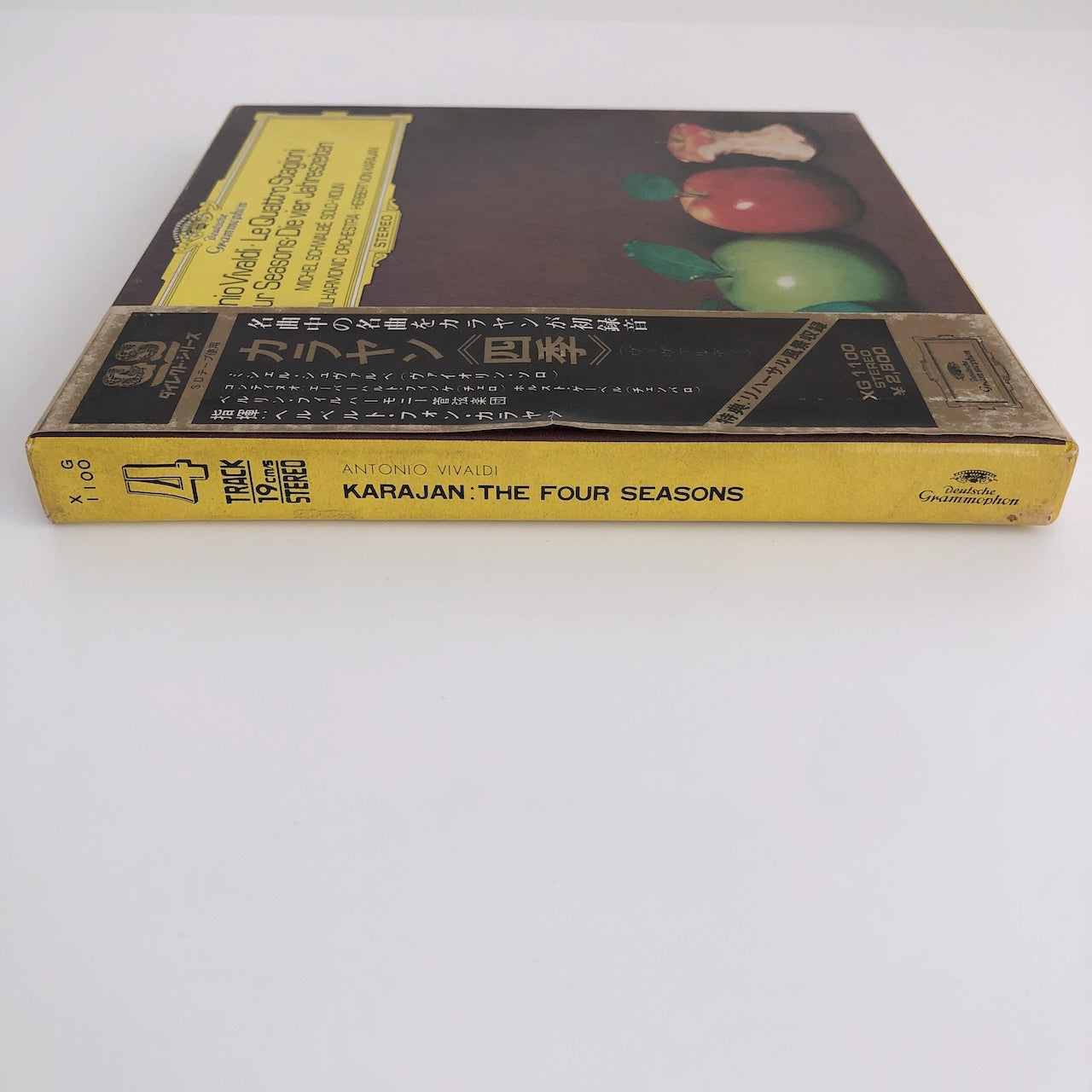 オープンリールテープ ヘルベルト・フォン・カラヤン / ヴィヴァルディ:合奏協奏曲「四季」(全曲) 7号 19cm/s (7 1/2IPS) 4トラック 日本製 帯(スレ多め、破れ)・ライナー(シミ、ヤケ)付