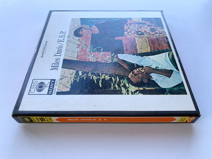 オープンリール/ MILES DAVIS / E.S.P. / 国内盤 7号 4トラック 19cm/s (7 1/2IPS) ライナー CBS SONY SONT-52021