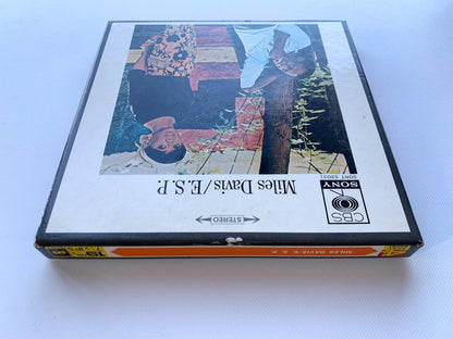 オープンリール/ MILES DAVIS / E.S.P. / 国内盤 7号 4トラック 19cm/s (7 1/2IPS) ライナー CBS SONY SONT-52021