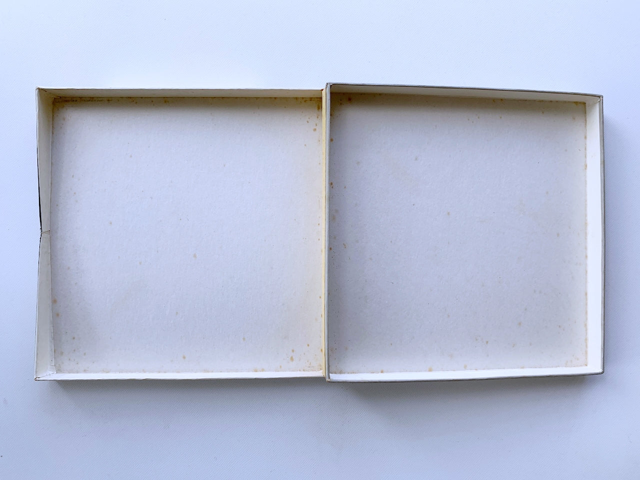 オープンリール/ オイストラフ・トリオ / ベートーヴェン：ピアノ三重奏曲第7番「大公」 / 国内盤 7号 4トラック 19cm/s (7 1/2IPS) ライナー EMI AXA-3035